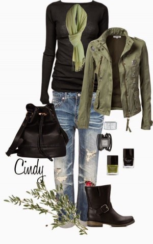 Black boots, old jeans, safari